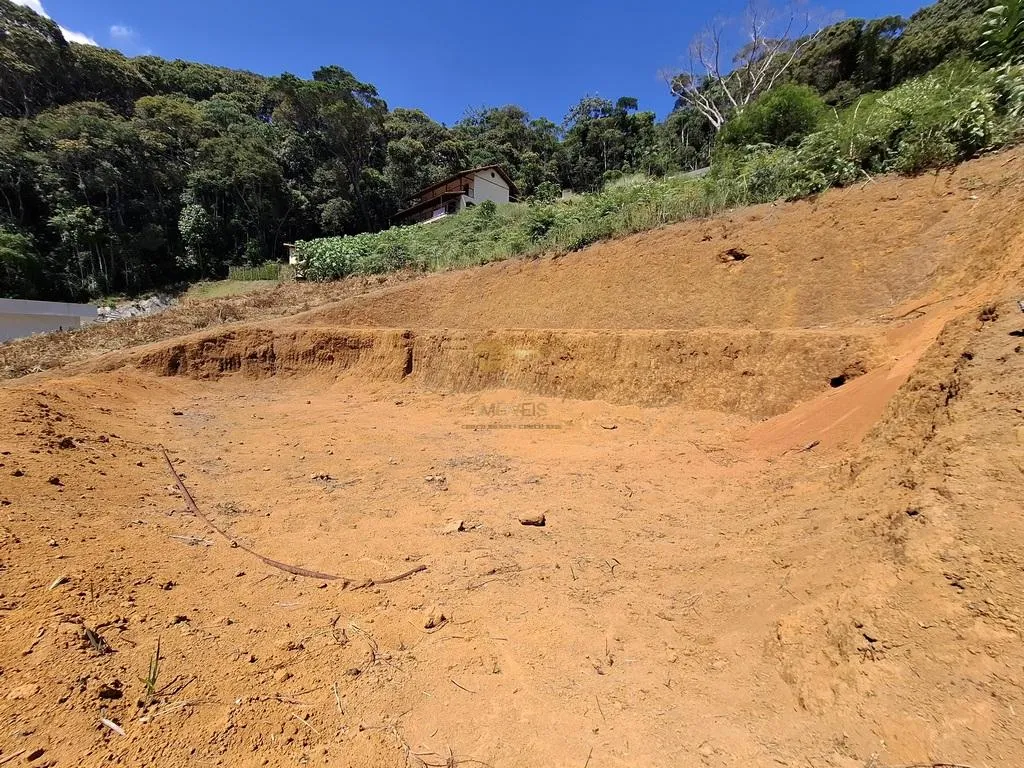 Imagem Terreno em Condomínio para Venda em Teresópolis / RJ no bairro Prata