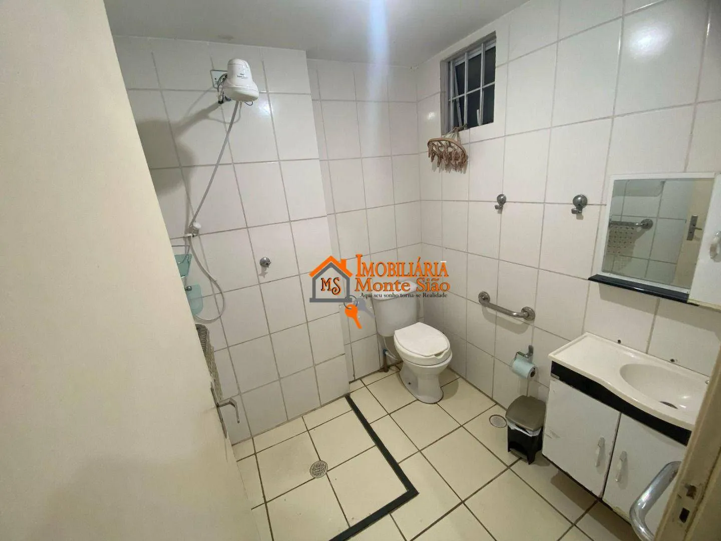 Imagem Apartamento com 2 dormitórios à venda, 50 m² por R$ 160.000,00 - Jardim Nova Cidade - Guarulhos/SP