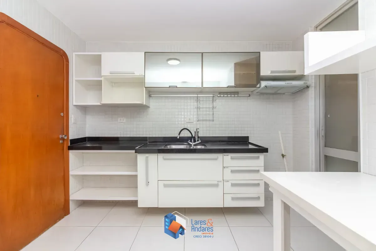 Imagem Apartamento para venda em Moema com 3 quartos, sendo 1 suíte, 99m²