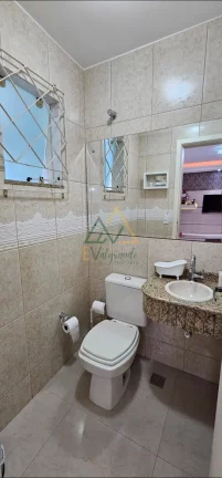 Imagem Sobrado com Ático em Condomínio à venda no Bacacheri Curitiba PR