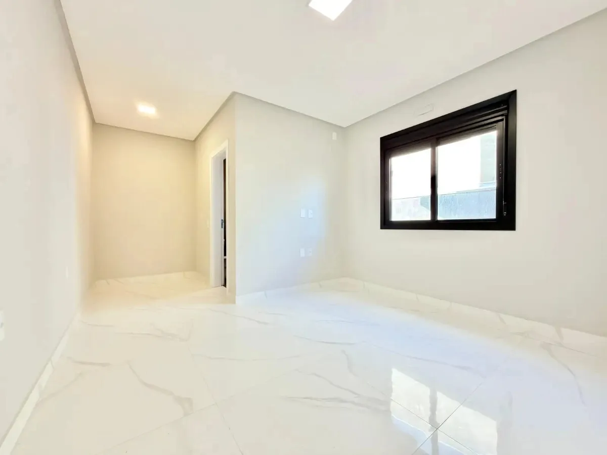 Imagem CASA À VENDA