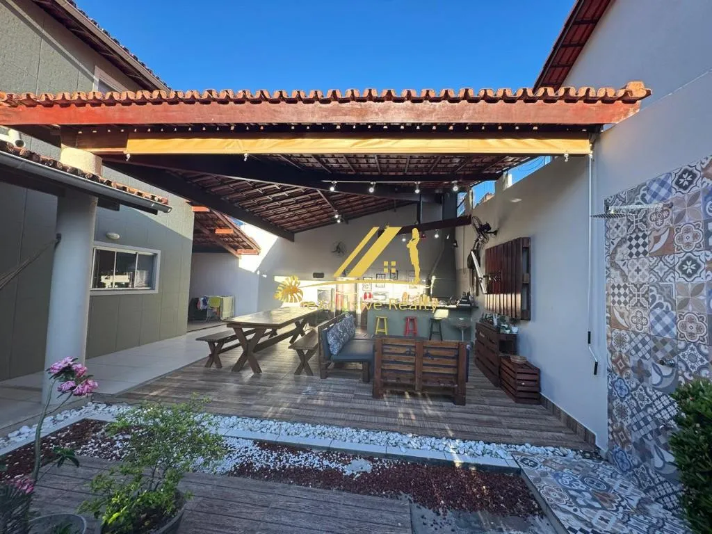 Imagem Casa RESIDENCIAL em Lauro de Freitas - Bahia, Buraquinho