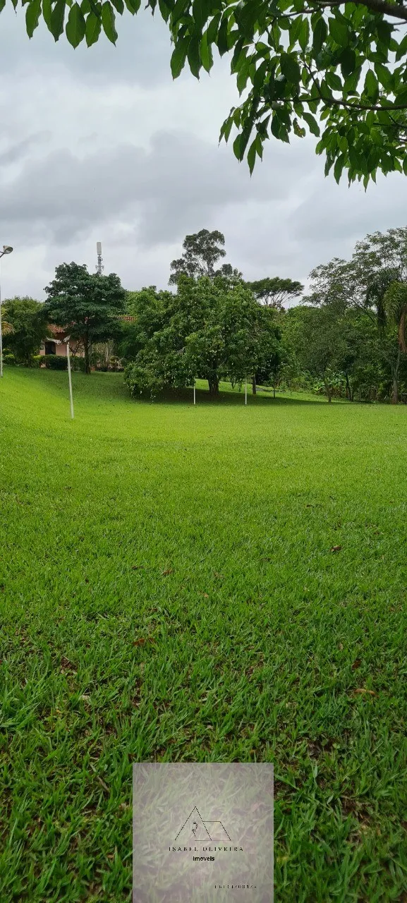 Imagem Imperdível! Chácara à venda em Porto Feliz-SP, Avecuia: 3 quartos, 1 suíte, 2 salas, 300m² de área. Venha conferir!