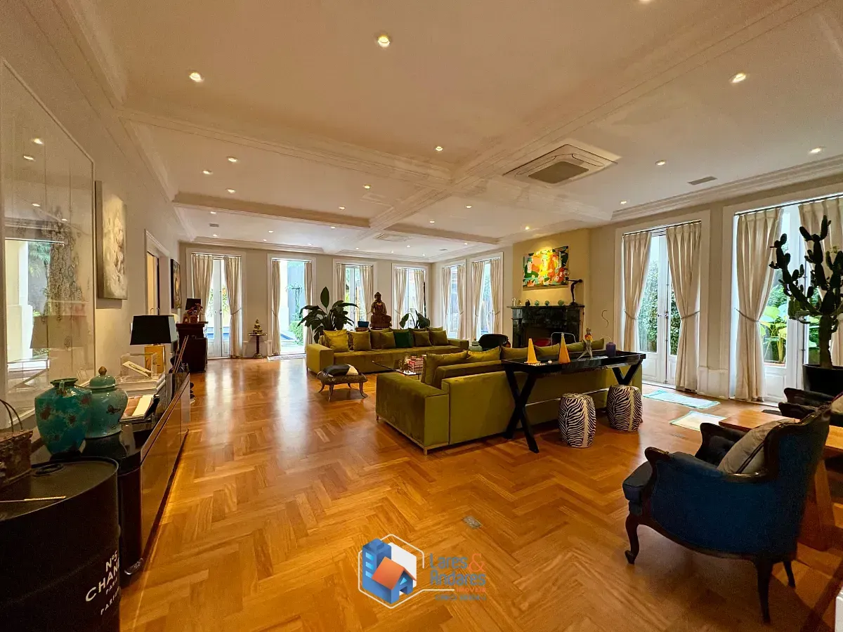 Imagem Casa em condomínio para venda em Vila Morumbi com 5 quartos, sendo 4 suítes, 980m²