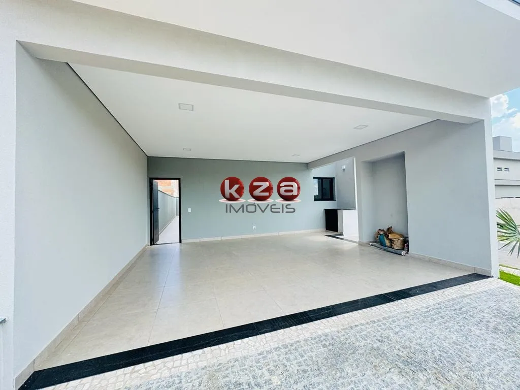 Imagem Incrível Casa em Condomínio à Venda em Valinhos-SP, Vila Capuava - 3 Quartos, 3 Suítes, 2 Salas, 4 Banheiros, 4 Vagas - 169,00 m².