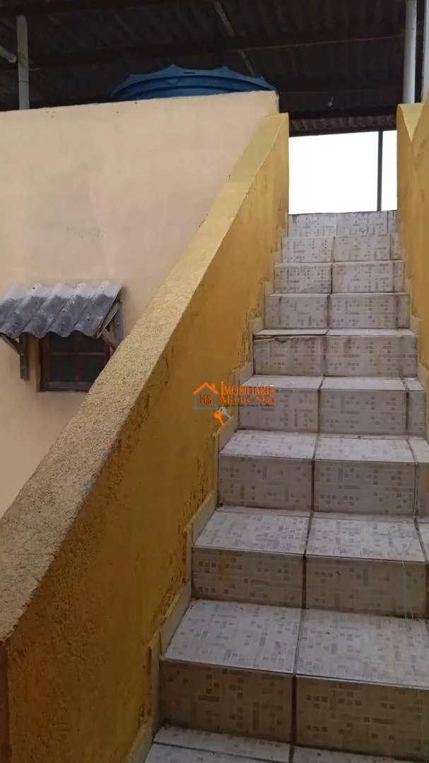 Imagem Sobrado com 6 dormitórios à venda, 250 m² por R$ 800.000,00 - Jardim Almeida Prado - Guarulhos/SP