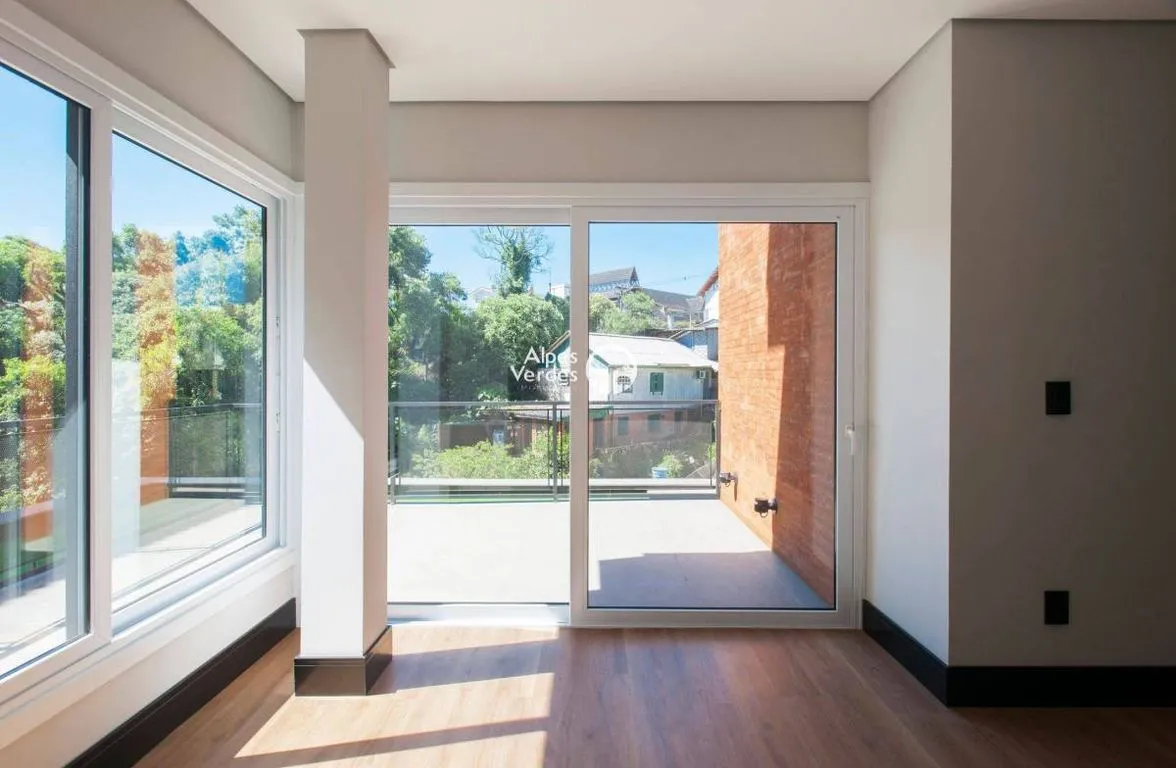 Imagem Vende-se Apartamento no Centro de Gramado, com 2 quartos