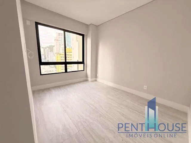 Imagem Apartamento Zona Central para Venda em Balneário Camboriú, PIONEIROS, 4 dormitórios, 4 suítes, 5 banheiros, 3 vagas