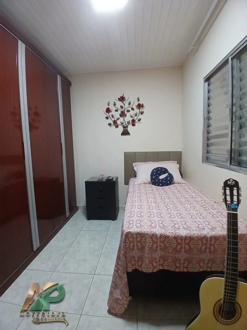 Imagem Oportunidade na Vila Rica SP: Casa Ampla com 4 Dorms (2 Suítes) por R$ 590 Mil!