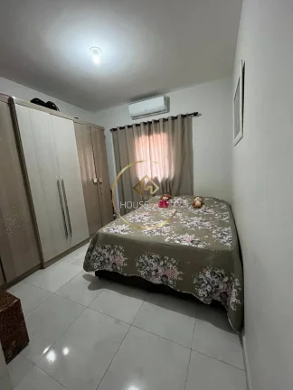 Imagem Casa, 3 Dormitórios, (1suíte), 2 vagas, Jd Santa Rosa, Sjc.