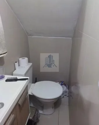 Imagem Casa sobrado á venda em condomínio - Pronto para morar