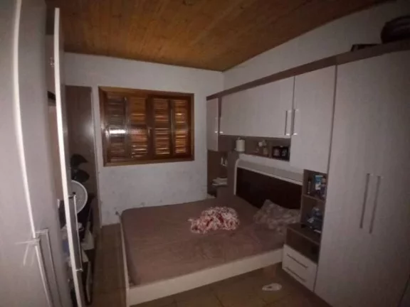 Imagem Sítio com Casa em condomínio Fechado, Próximo da portaria, junto a RS040