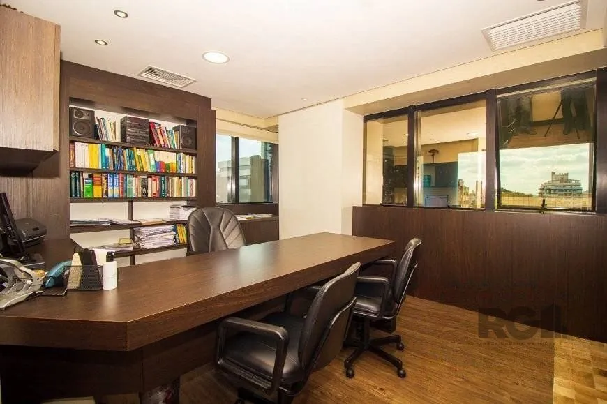 Imagem Sala Comercial 39m² - 2 módulos, recepção e 1 vaga no bairro Auxiliadora