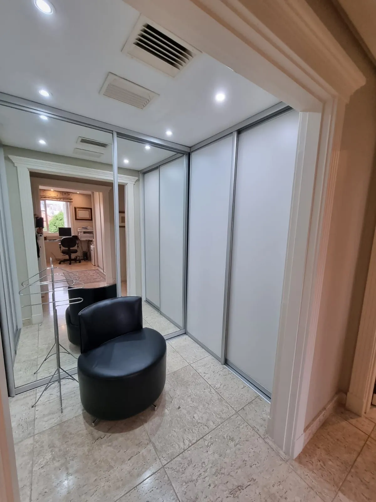 Imagem Casa em condomínio 515,73m2, 04 suítes no Bairro Boa Vista