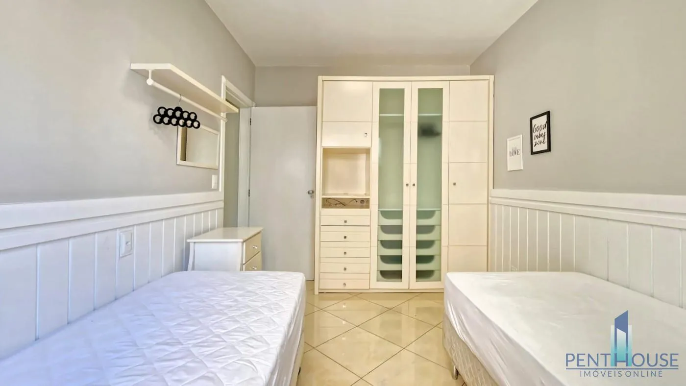 Imagem Apartamento Quadra Mar para Venda em Balneário Camboriú, CENTRO, 2 dormitórios, 1 suíte, 2 banheiros, 2 vagas