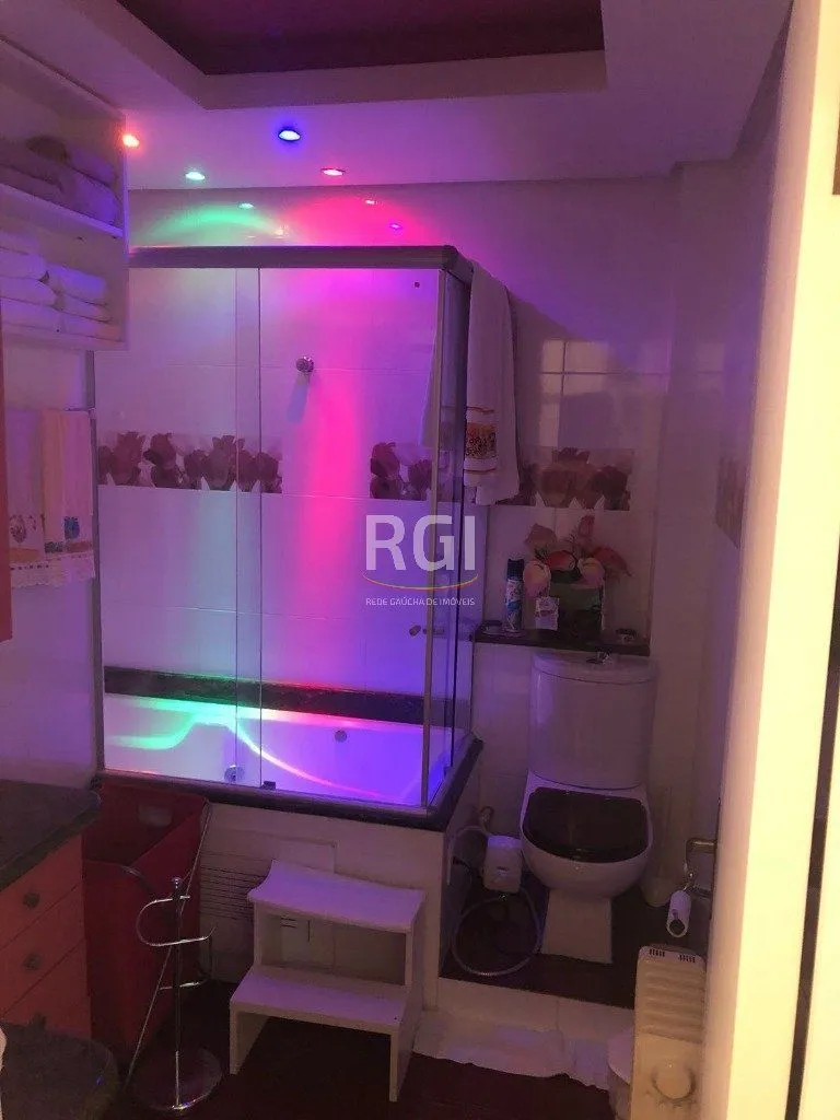 Imagem Apartamento para Venda - 80m², 2 dormitórios, 1 vaga - Menino Deus