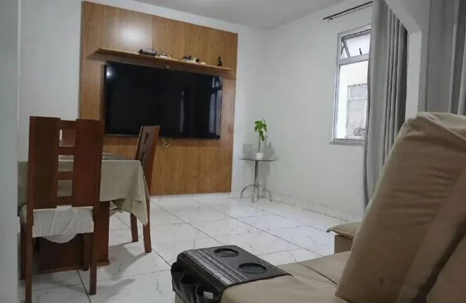Imagem Apartamento 3 quartos, reformado, 02 Vagas, próximo ao CEFET