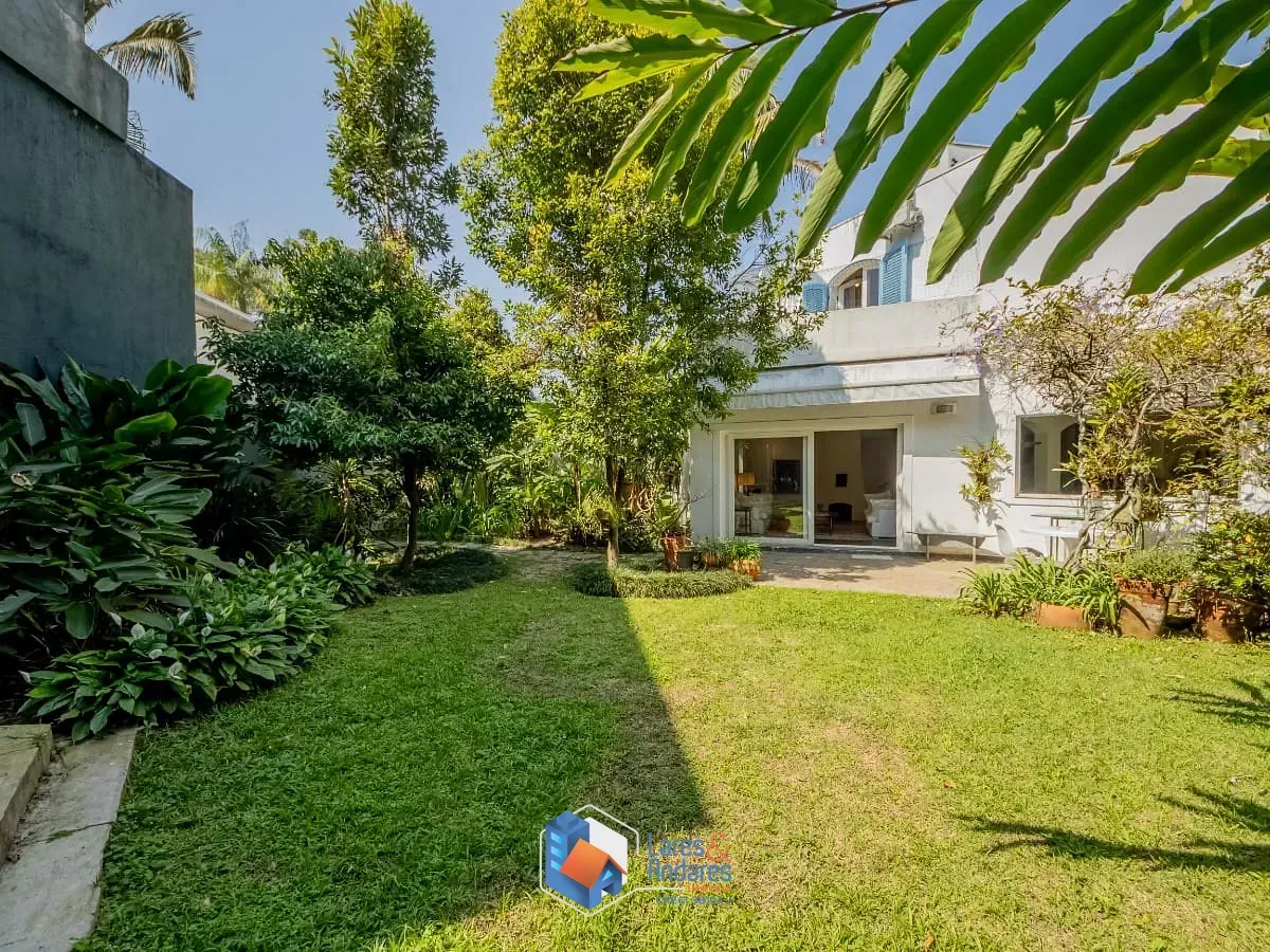 Imagem Casa para venda em Real Parque com 4 quartos, sendo 2 suítes, 295m²
