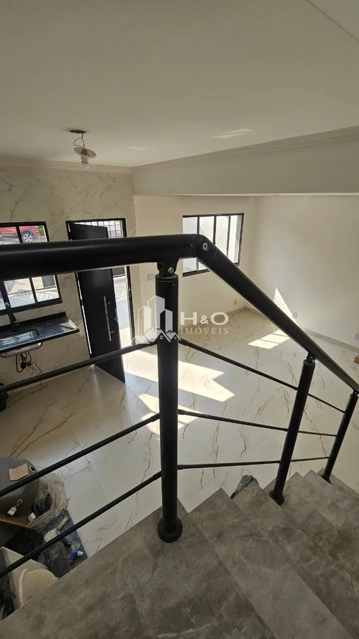 Imagem Sobrado à Venda com 2 Dormitórios, 2 Vagas e Quintal - 90m² - R$ 479.000 - Vila Campanela