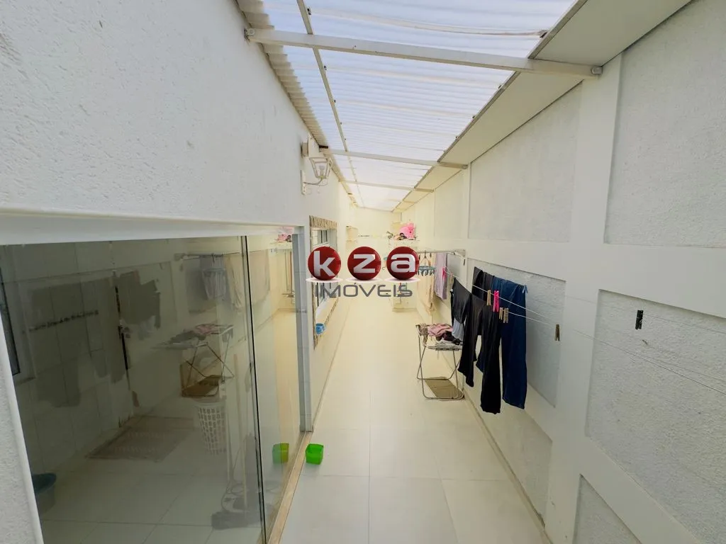 Imagem Casa venda em Valinhos-SP, Condomínio Residencial Itamambuca - 4 quartos, 1 suíte, 2 salas, 3 banheiros, 200,00 m² e Spa. Confira!