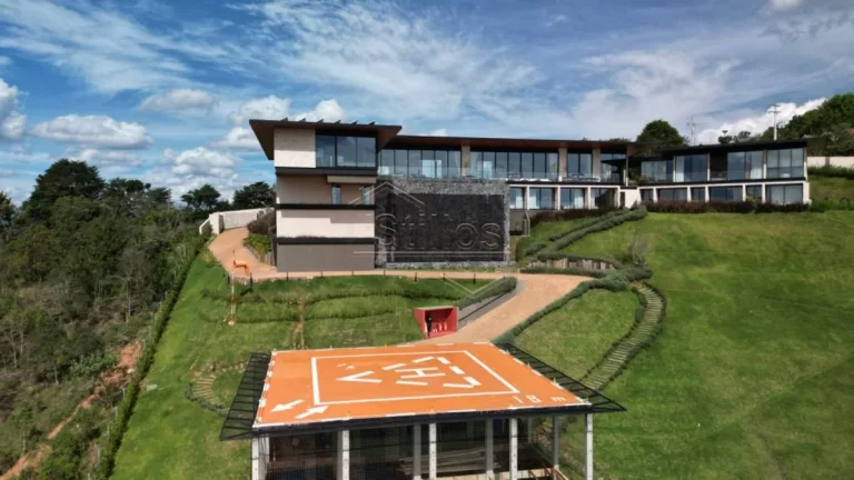 Foto do imóvel O Imóvel que Define o Altíssimo Padrão em Campos do Jordão