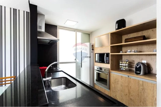Imagem Apartamento Reformado na Vila Andrade - Andar Alto, 61m², 2 Dormitórios, 1 Suíte, 2 Vagas e Lazer