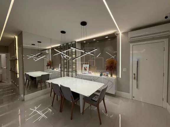 Imagem Apartamento 4 quartos, duas suítes montado de porteira fechada à venda na Praia