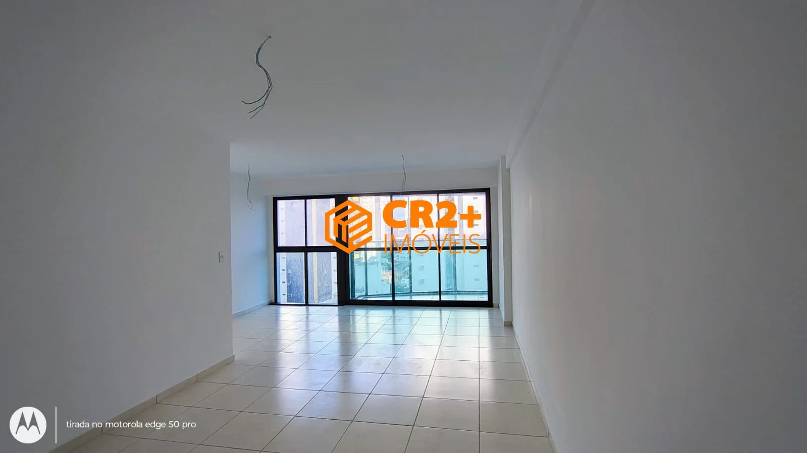Imagem Alugo apartamento com 136 metros, com 4 quartos, 03 suítes, 02 vagas de garagem
