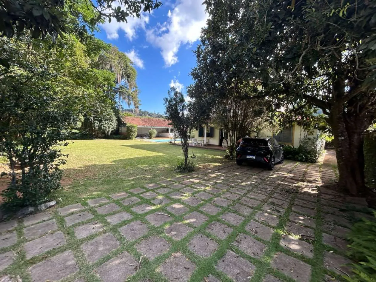 Imagem Casa para Venda em Petrópolis / RJ no bairro Nogueira