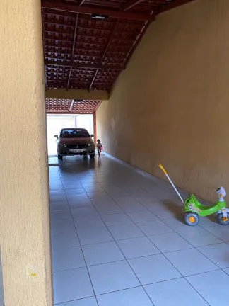 Imagem Casa com 3 Quartos à Venda, 210 m² em Parque Flamboyant - Goiânia