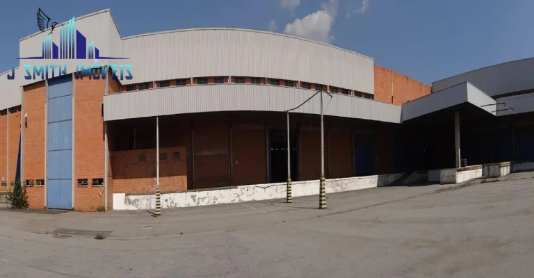 Imagem GALPÃO AC. 70.000m² INDL. À VENDA EM TERRENO 185.000m² - OPORTUNIDADE!!