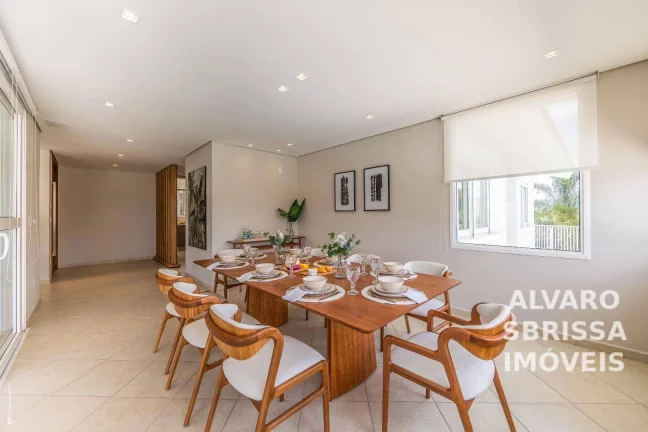 Imagem Casa clássica, mobiliada e climatizada, atemporal, toda atualizada e com muita luz natural. Condomínio Plaza Athenée Itu SP. at:1145m2 ac:460m2