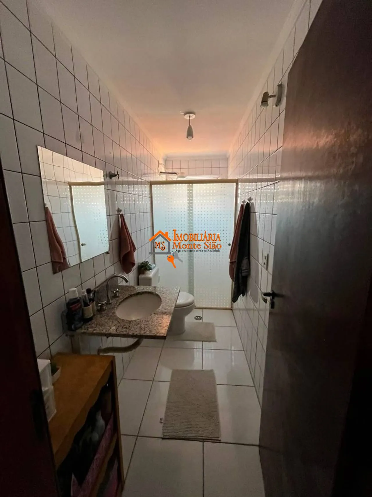 Imagem Apartamento com 2 dormitórios à venda, 65 m² por R$ 320.000,00 - Vila Galvão - Guarulhos/SP