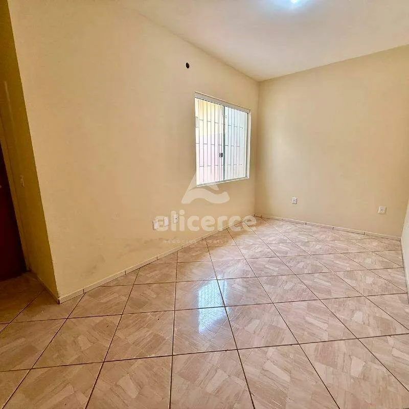 Imagem Casa Geminada à Venda com valor atrativo no bairro Forquilhas, São José/SC