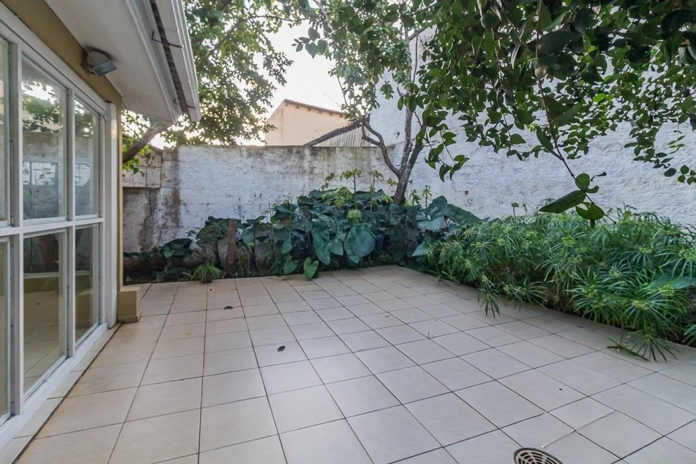 Imagem Casa térrea com 3 dormitórios, suíte e 2 vagas,