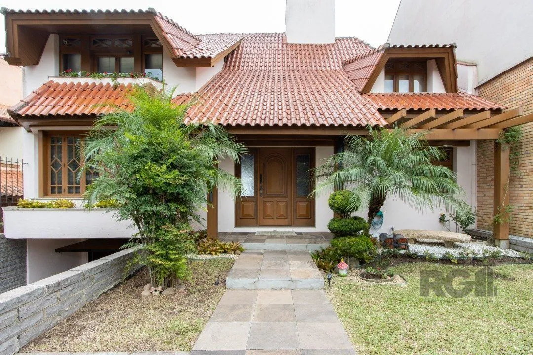 Imagem Casa para Venda com 4 dormitórios, sendo 2 suites e 4 vagas no bairro Jardim Isabel