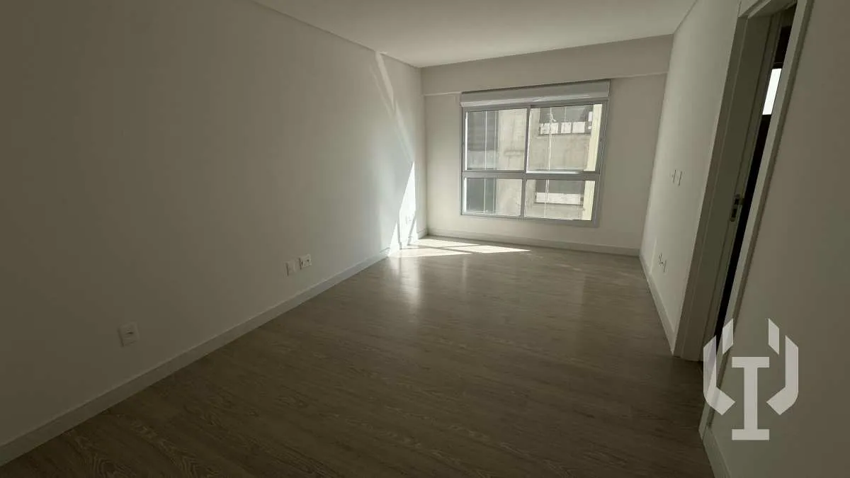 Imagem Apartamento à venda, no Grand Provence em Itapema, Meia Praia, com 4 quartos, 179,50m2
