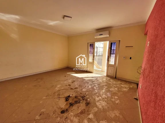 Imagem Residencial e Comercial para Venda em Limeira / SP no bairro Vila Cristóvam