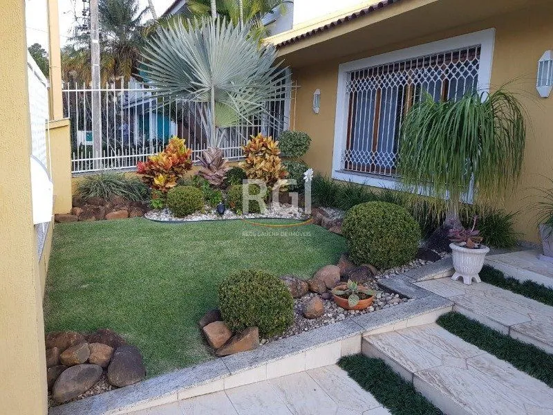 Imagem Casa para Venda - 300m², 3 dormitórios, sendo 1 suites, 4 vagas - Ipanema