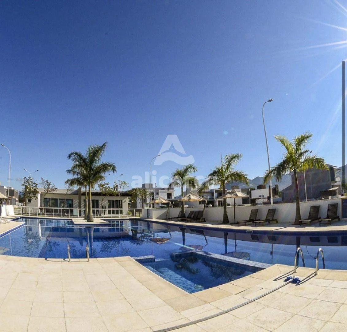 Imagem Excelente Oportunidade de Investimento em Condomínio Completo! Casa à venda no Delta Ville - Biguaçu/SC