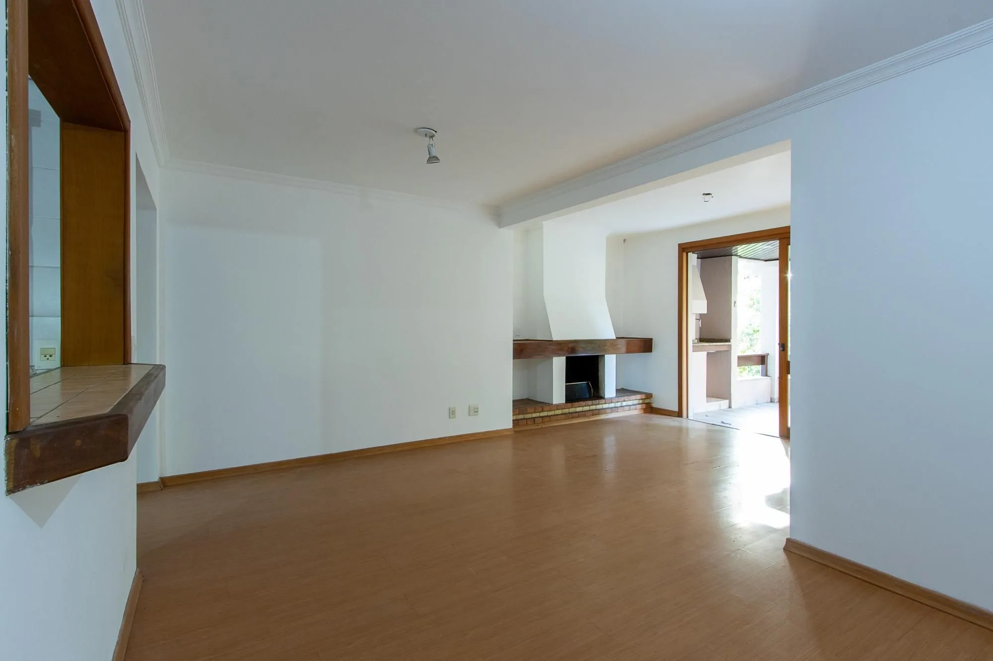 Imagem Apartamento bairro Cavalhada com 03 dormitórios, gabinete e 2 vagas 134,35m2 privativos!