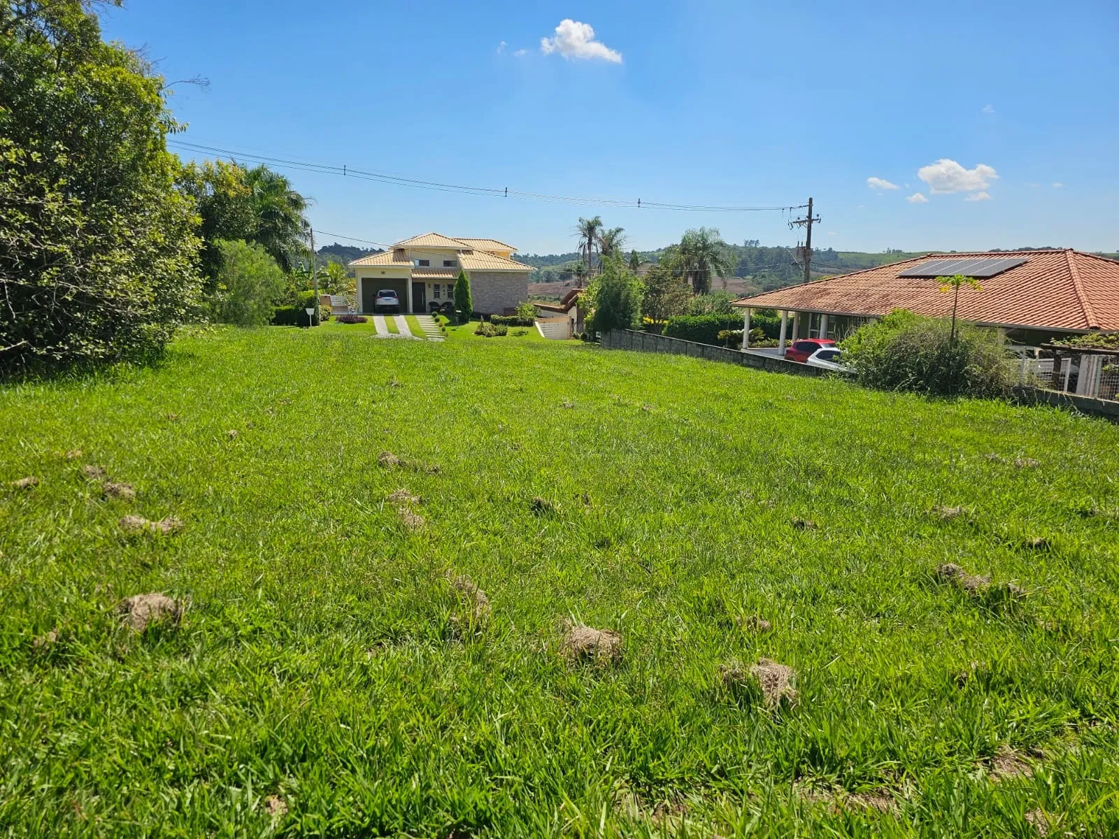 Foto do imóvel Belissimo terreno plano com 800,00m2 no Village da Serra! em Village da Serra, ARAÇOIABA DA SERRA - SP