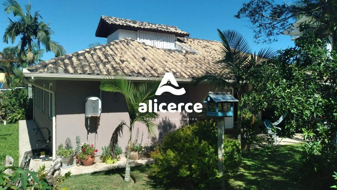 Imagem Casa à venda com 4 quartos 1 suíte, 162m² em Campeche Florianópolis