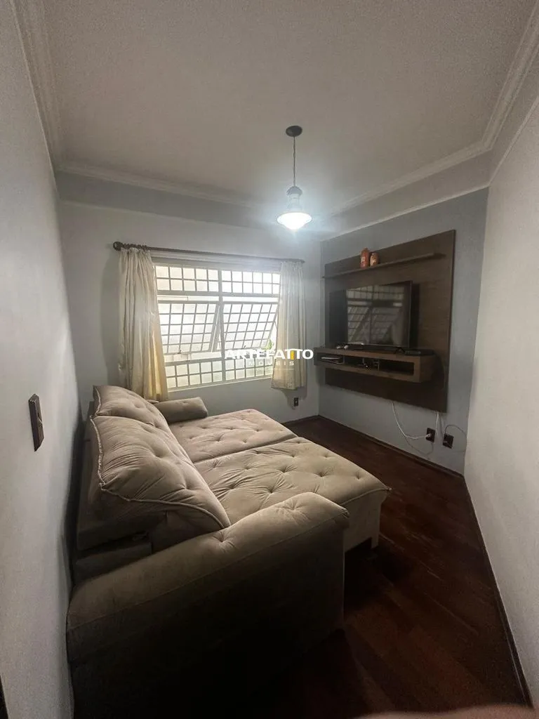 Imagem Casa com 3 dormitórios no bairro Vila Santa Rita