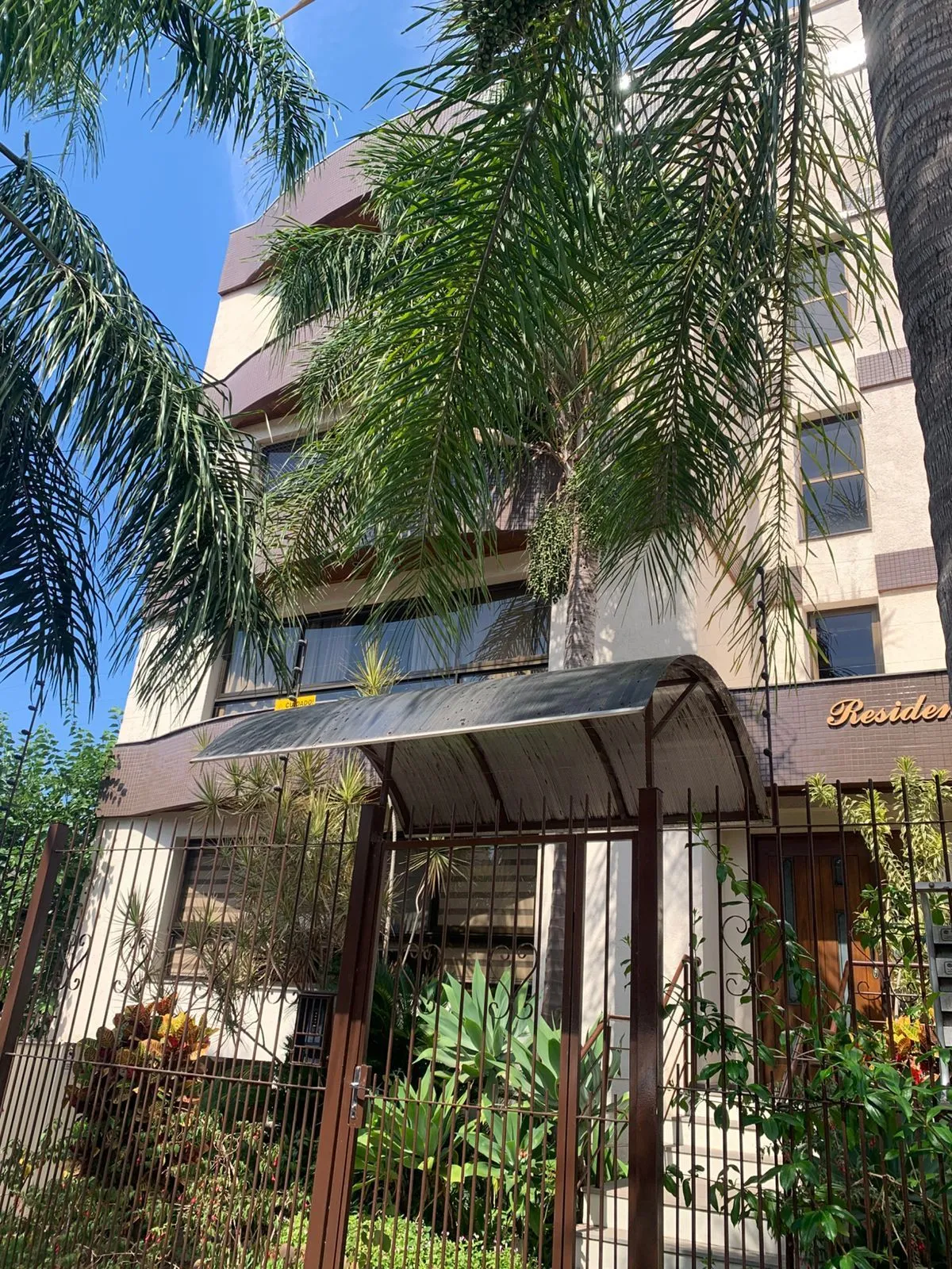 Imagem Apartamento com 3 dormitorios e 2 vagas na Medianeira