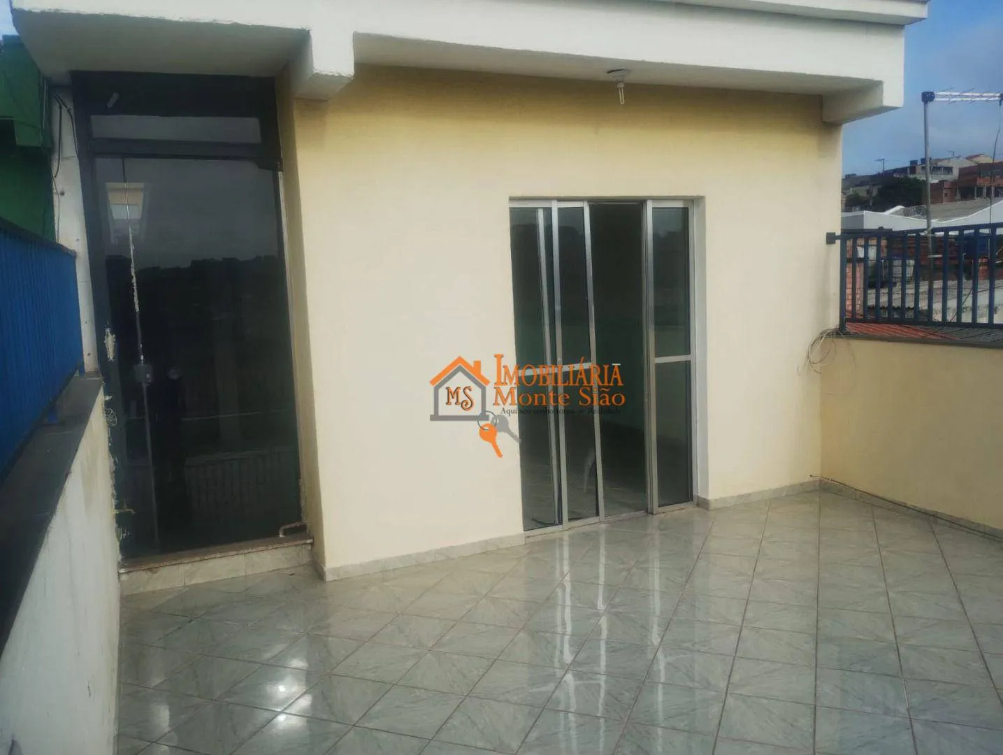 Imagem Sobrado com 3 dormitórios à venda, 300 m² por R$ 600.000,00 - Cidade Soberana - Guarulhos/SP