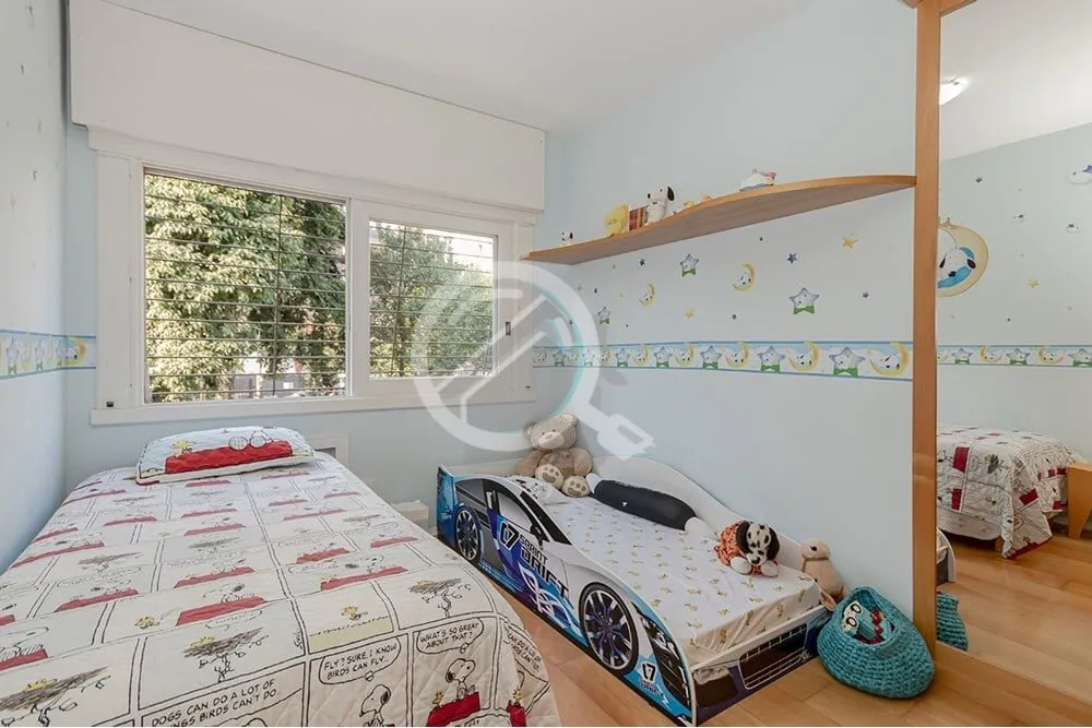 Imagem Ótimo Apartamento à Venda no Bairro Mont'Serrat. Localizado na prestigiada Rua Pedro Ivo, uma rua ...