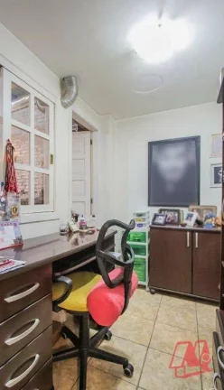 Imagem Térreo de 174 m² com 3 dormitórios, suite,1 vaga e pátio