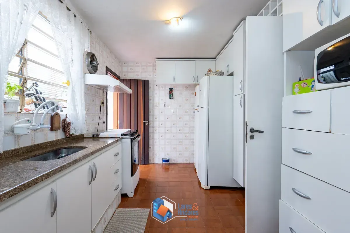 Imagem Casa para venda em Campo Belo com 4 quartos, sendo 2 suítes, 207m²