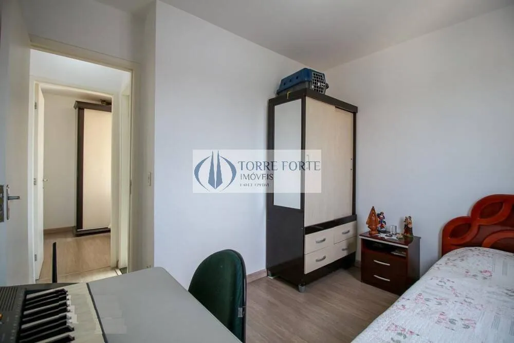 Imagem Apartamento com 2 dormitorios , varanda e 1 vaga em Itaquera .